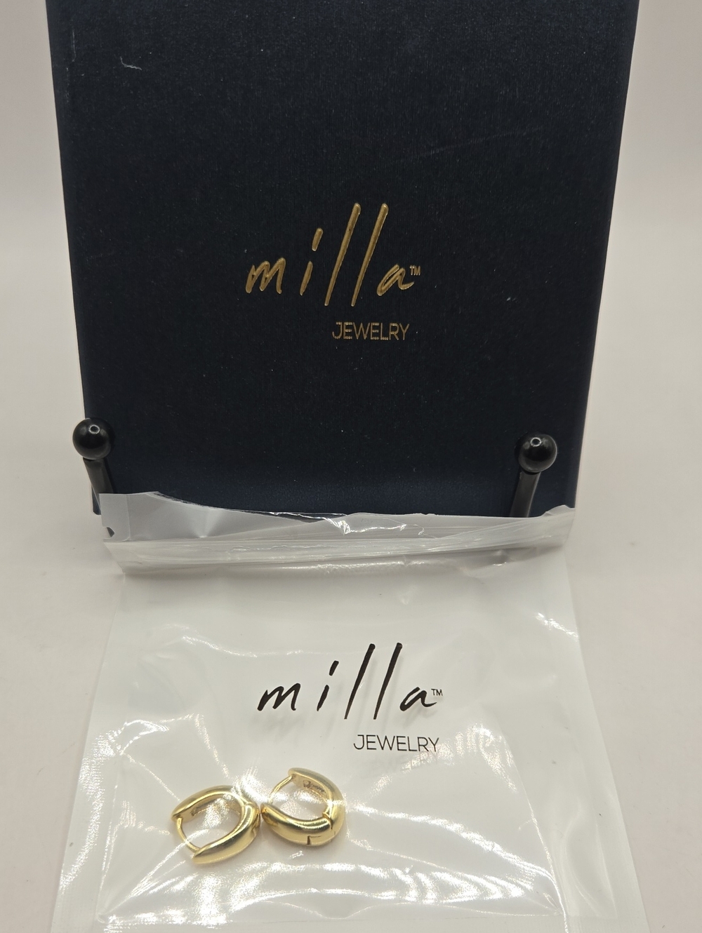 NEW Milla Gold Hoop Huggie Earrings